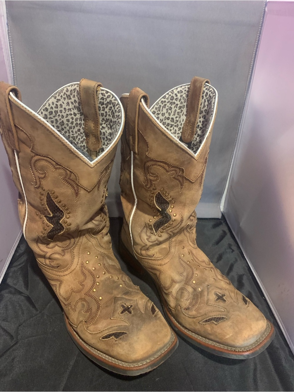 Women’s Laredo Spellbound Square Toe Western Boots With Leopard Print Lining